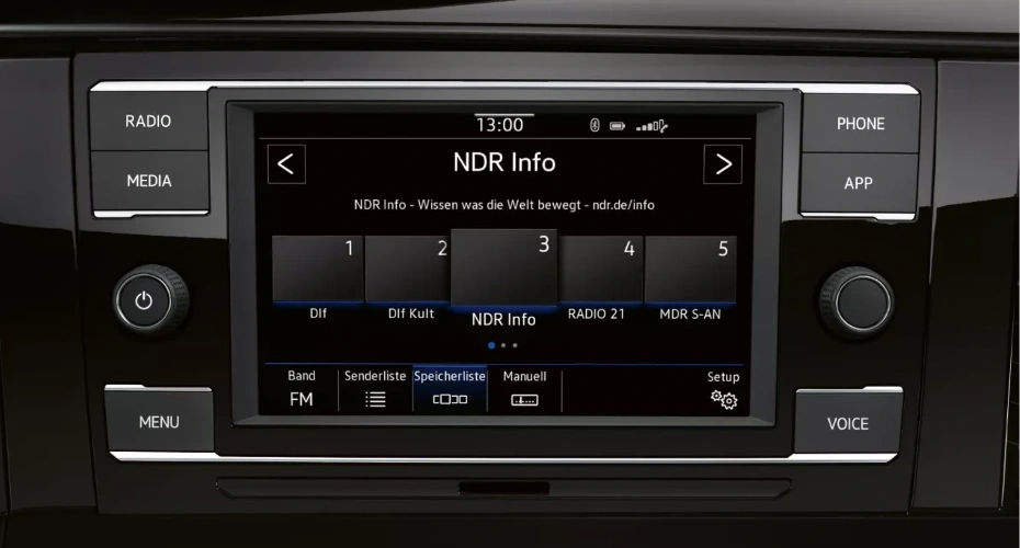Facilitates navigation and audio streaming while you’re on the move